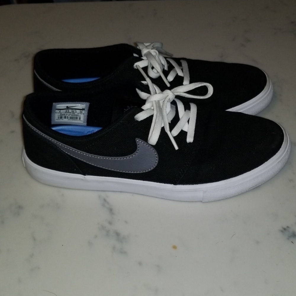 Nike SB Solarsoft Portmore II Skate Shoe